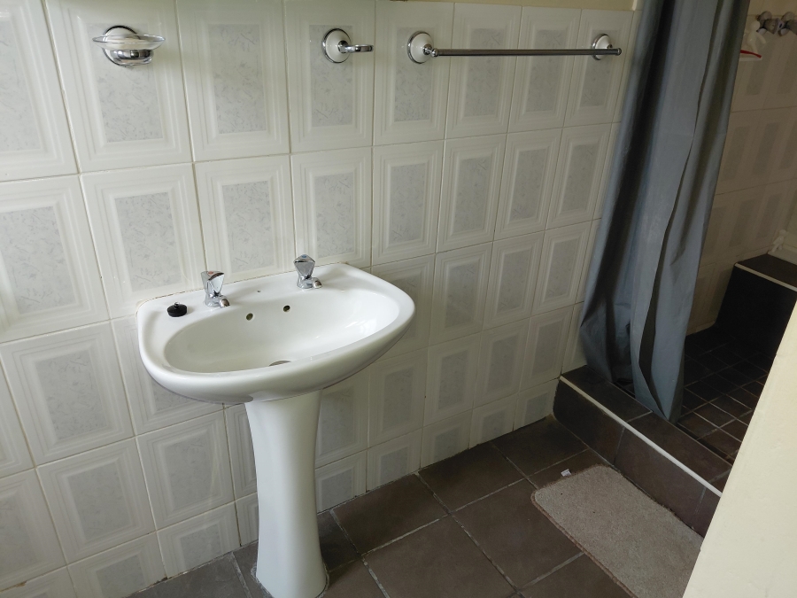 4 Bedroom Property for Sale in Manor Heights Eastern Cape